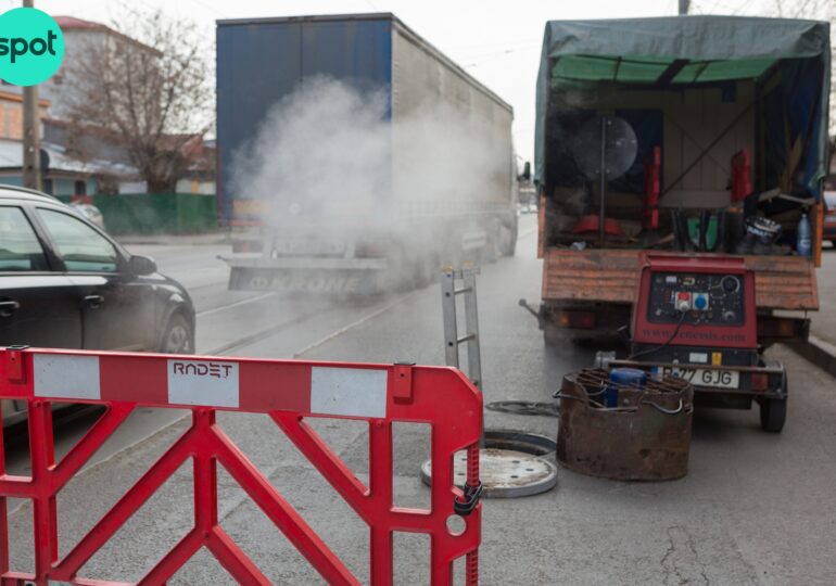 Avarie majoră pe conducta magistrală de termoficare, la intersecția Șoselei Mihai Bravu cu Splaiul Unirii. CET Progresu, oprită forțat
