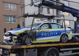 Accident cu 4 mașini în Cluj. Un BMW nou al Poliției a fost făcut zob, agenții au fost răniți (Foto & Video)