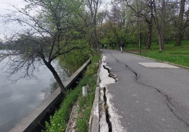 Cadavrul unei femei a fost găsit în Lacul Herăstrău