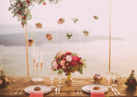Ai fost invitată la nuntă și nu știi de unde să începi cu pregătirile? 3 sfaturi care te vor ajuta să fii cea mai stilată nuntașă