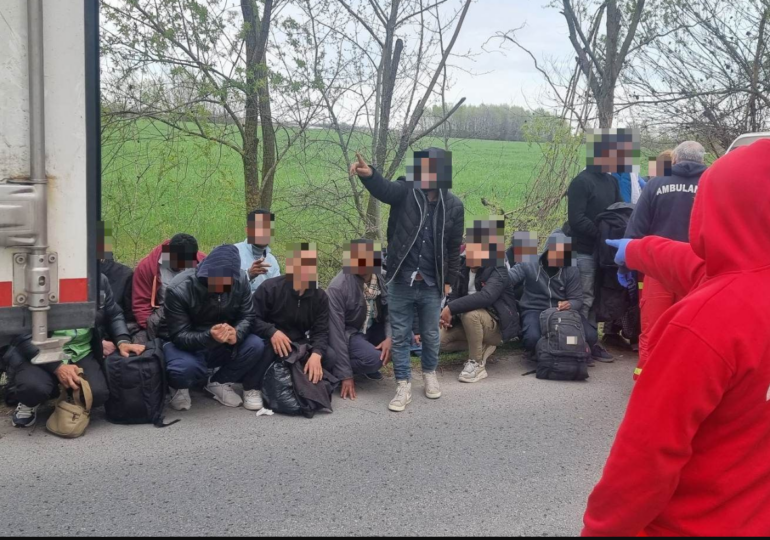 Manifestul PPE de la București: Schimbare în politica privind migrația - solicitanții de azil ar trebui să fie trimiși în țări terțe