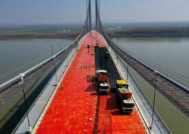 Un secretar de stat de la MT a traversat podul de peste Dunăre de la Brăila. Cum arată „cursa” de 2 minute (Video)