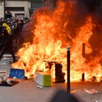 Proteste violente în Franța, manifestanții au dat buzna în sediul Louis Vuitton din Paris: Dacă vor bani de pensii, să-i ia de la miliardari! (Foto&Video)