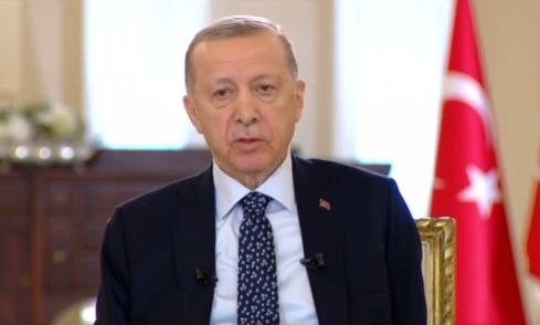 Erdogan, pus pe tușă de un virus intestinal, în cea mai importantă campanie electorală a lui (Video)