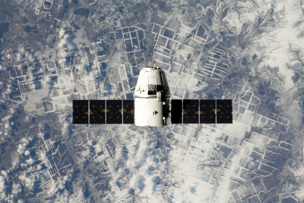 Financial Times: Iranul a folosit un satelit chinezesc pentru a lua la țintă bazele armatei americane