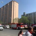 Incendiu la un spital din Beijing, soldat cu cel puțin 29 de morți. Mai mulți oameni au sărit pe geam (Video)