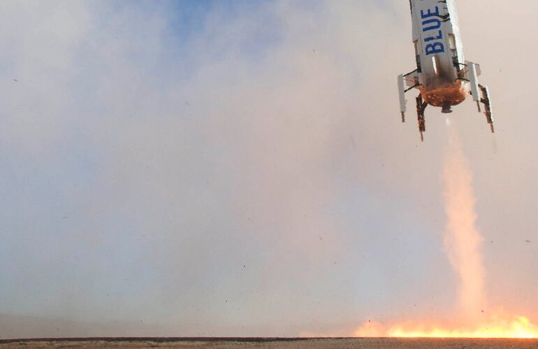 Blue Origin, compania lui Jeff Bezos, a câștigat un contract NASA de 3,4 miliarde de dolari