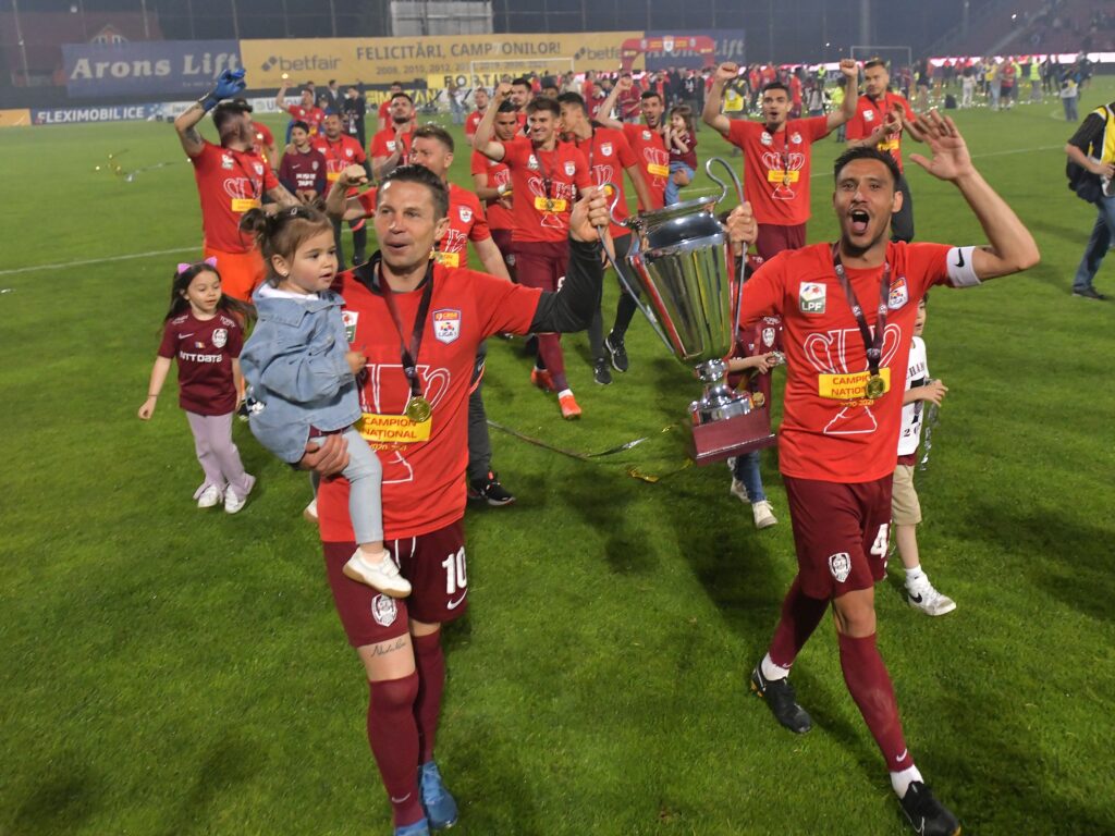 CFR Cluj, întrebată dacă le prelungește contractele veteranilor Deac și Camora: Răspunsul conducerii