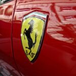 Ferrari își propune să rivalizeze cu Tesla prin lansarea unui supercar electric în 2025