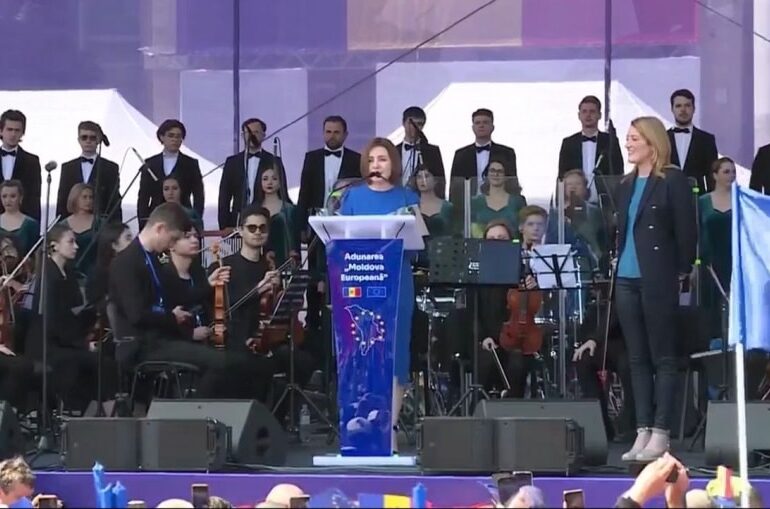 Maia Sandu a adunat zeci de mii de oameni la Adunarea Națională pro Europa. Metsola: Vă așteptăm cu brațele și inimile deschise (Video)