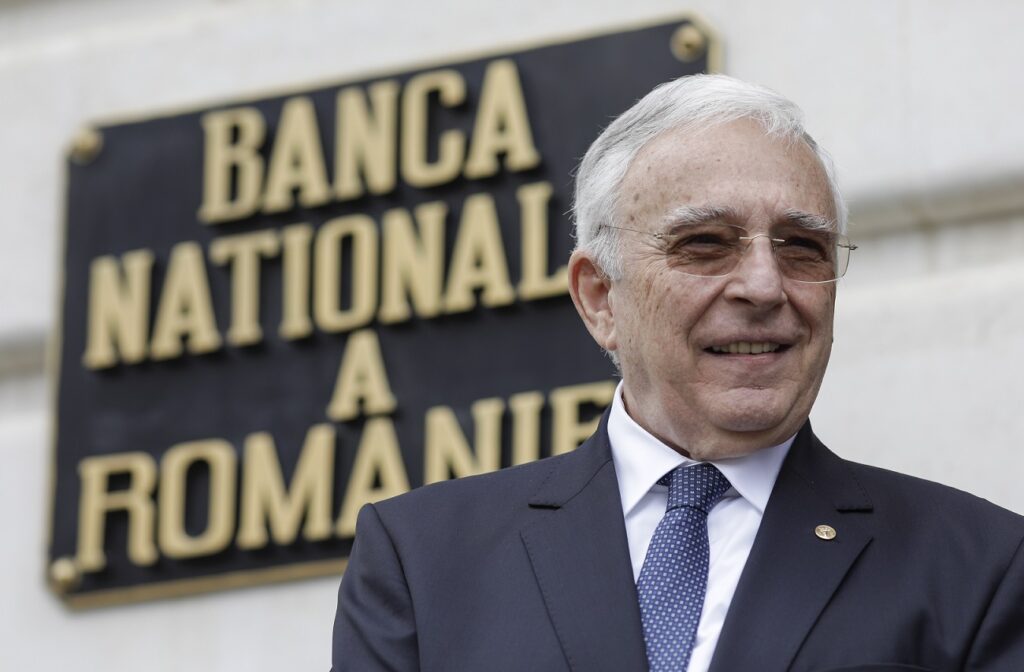 Isărescu: Cursul euro/leu „nu are cum să mai coboare sub 5 lei”