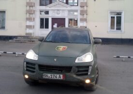 Mașina de lux transformată de ucraineni în vehicul militar, cu vedere nocturnă și Internet (Foto)