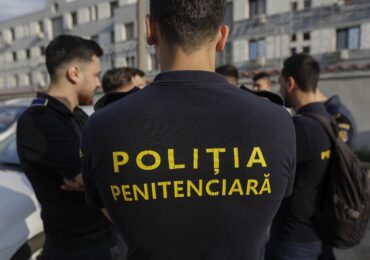Un violator evadat a fost împușcat mortal de poliție