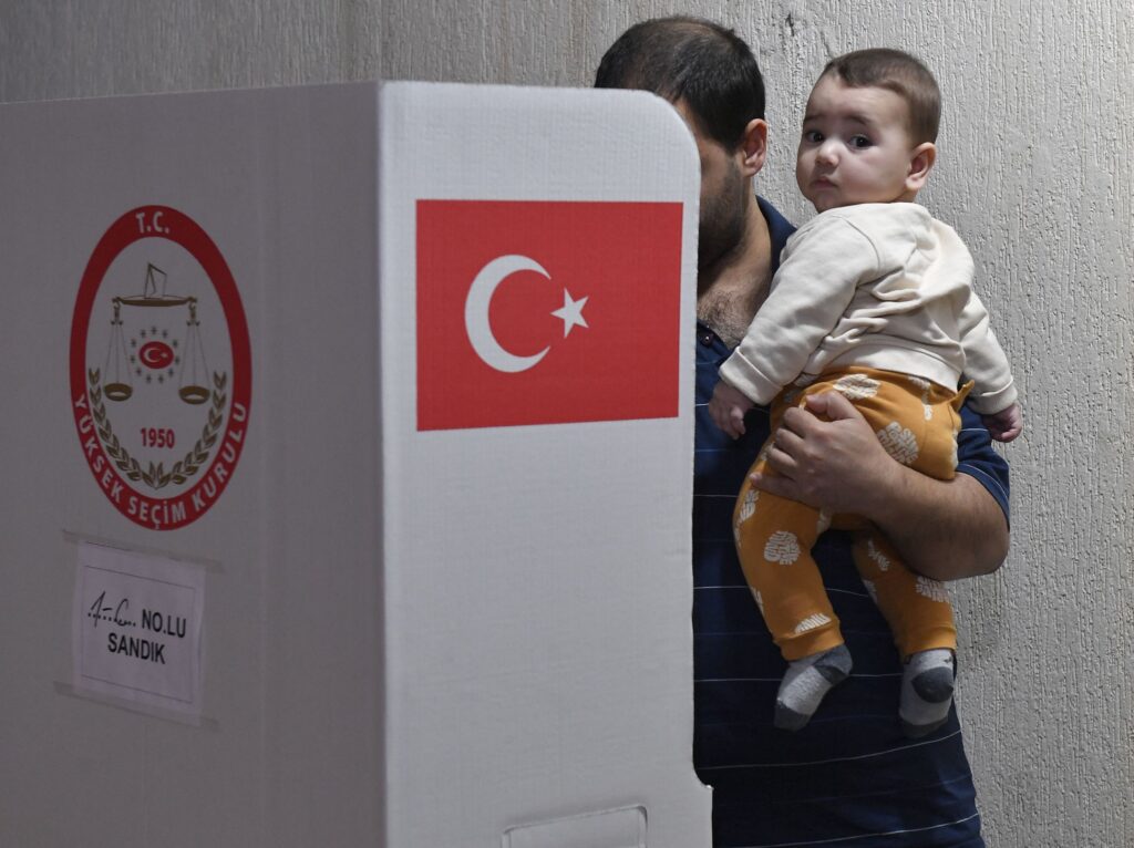 Voting ends for the second round of Turkiye’s pr