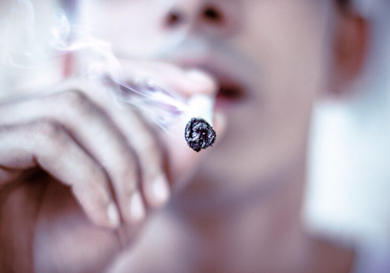 Țara cu cei mai puțini fumători din Europa: De ce renunță oamenii la țigări