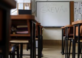 Primul examen amânat de greva profesorilor. Ciucă și Ciolacu au încercat să-i atragă pe părinți de partea lor, Iohannis a ignorat sindicaliștii, elevii se întreabă cum mai pot avea încredere în sistem