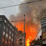 Incendiu puternic la un bloc de șapte etaje din Sydney. Clădirea se prăbușește (Video)