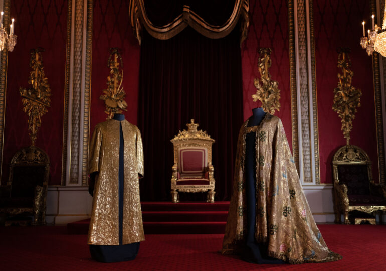 Ce veșminte va purta Charles la încoronare și care e semnificația lor (Galerie foto)