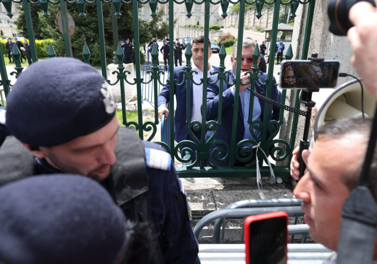 Alte 40 de amenzi aplicate protestatarilor AUR. Ludovic Orban depune plângere penală