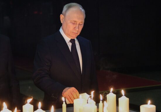 Putin, tot mai tentat să folosească arma nucleară. Cum poate fi oprit?