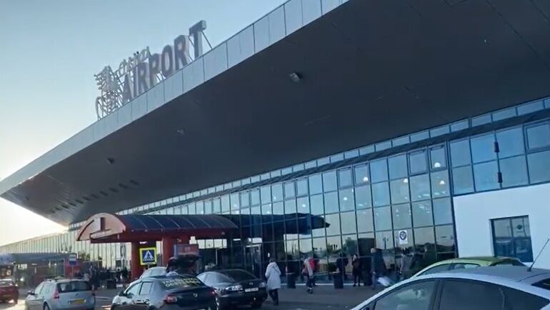 Împușcături pe Aeroportul din Chișinău. Două persoane au fost ucise și una rănită (Video) <span style="color:#990000;">UPDATE</span>