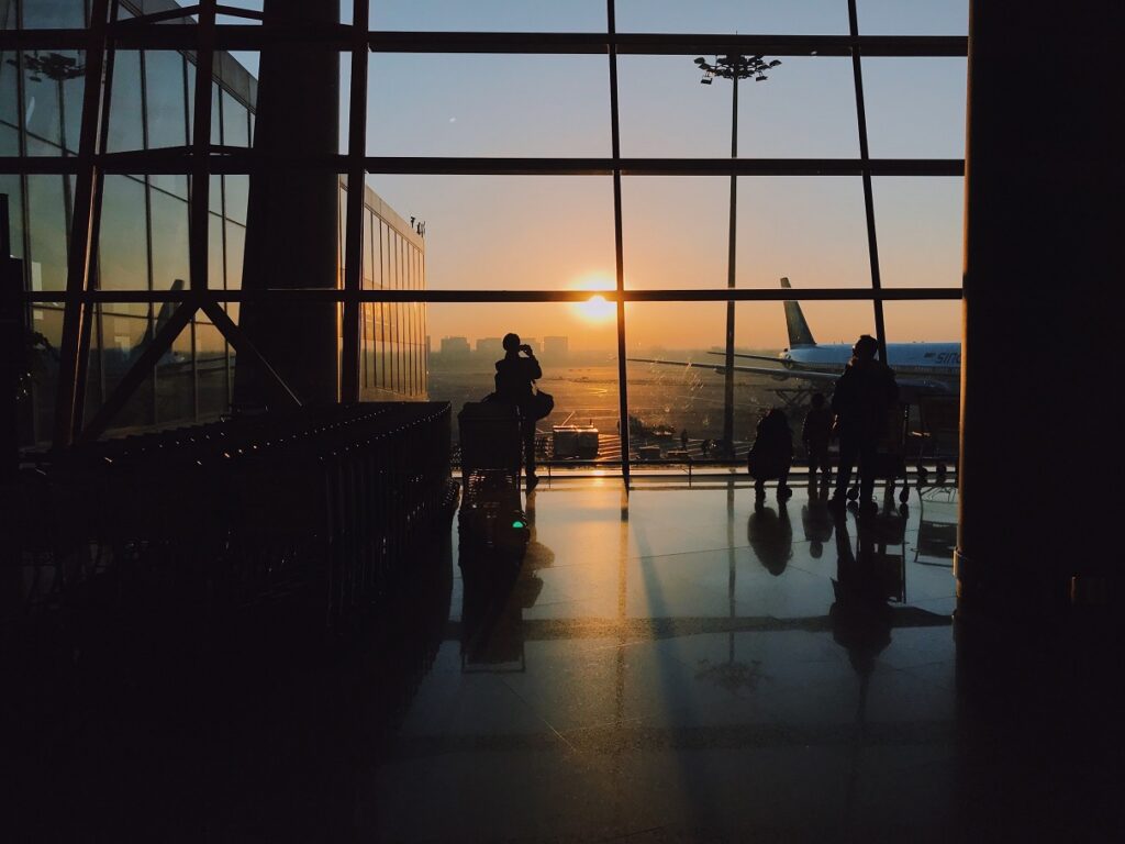 Un terminal de aeroport abandonat, transformat într-un hotel de lux. Investiție de 265 de milioane de dolari