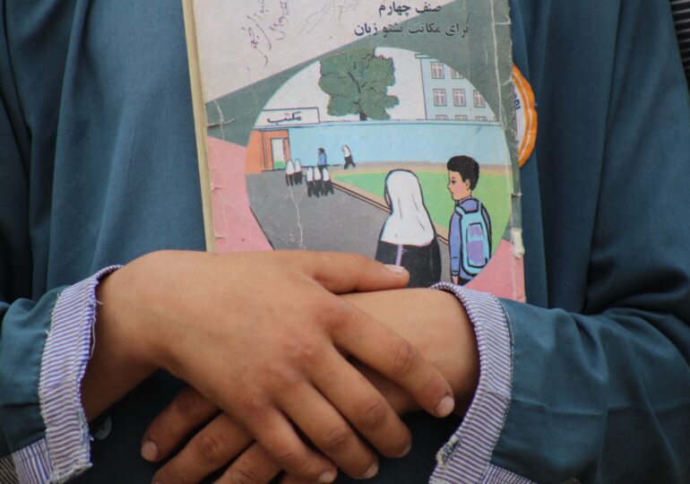 Aproape 80 de eleve de școală primară au fost otrăvite în Afganistan. „O râcă personală”, susțin autoritățile