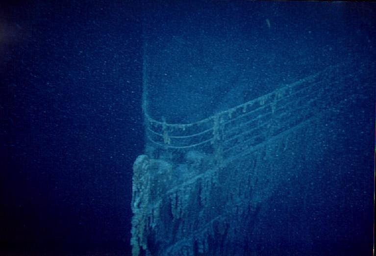 S-au găsit fragmente din submersibilul dispărut. Cei cinci pasageri au murit <span style="color:#990000;">UPDATE</span>