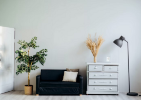 Vrei să știi cum îți poți amenaja apartamentul în stil minimalist în 2023? Iată 4 idei de care să ții cont