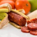 Cum ne îmbolnăvesc alimentele ultraprocesate și de ce nu se interzic aditivii periculoși