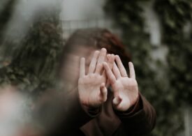 Orice act sexual cu un minor sub 16 ani este viol - legea merge la Iohannis