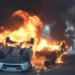 A treia noapte de proteste violente în Franța. Clădiri, mașini și autobuze incendiate, magazine jefuite. Sute de persoane au fost arestate (Video)