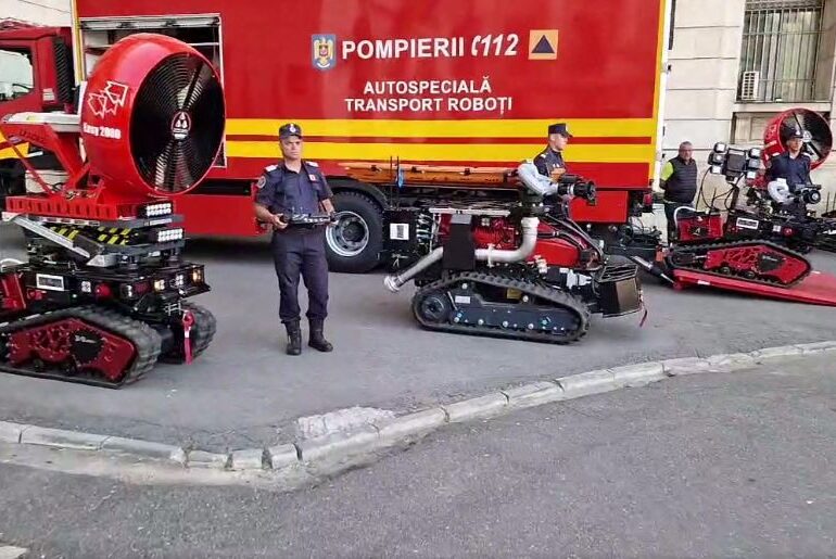 Pompierii români au primit autospeciale cu roboți (Video)