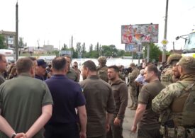 Ziua 470. Evacuarea din puhoaie sub ploaie de bombe. Noi atacuri la Belgorod, Ucraina neagă că a început contraofensiva. Zelenski e șocat de ONU și Crucea Roșie (Foto & Video)