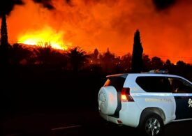 Incendiu puternic în Insulele Canare: Peste 2.000 de hectare au ars în câteva ore, 2.500 de persoane au fost evacuate (Foto & Video)