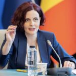 Scandalul azilelor provoacă încă o demitere: Cine este Mădălina Turza și ce spune după ce a fost dată afară