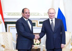 Putin, nevoit din nou să aibă răbdare: Singur în sală, așteptându-l pe președintele Egiptului (Video)