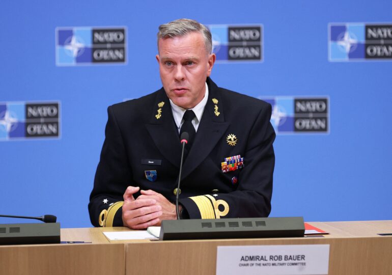 Amiral NATO: Niciun avion de luptă pentru Ucraina până la încheierea contraofensivei