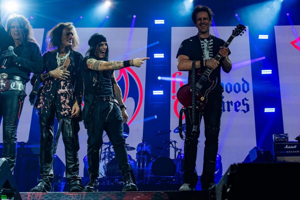 The-Hollywood-Vampires