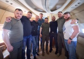 Mișcare surpriză: Zelenski a venit din Turcia cu cinci eroi de la Azovstal (Foto&Video). Rusia acuză o încălcare flagrantă a acordului