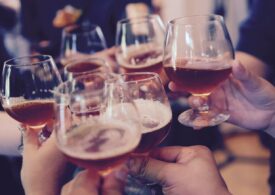 Un orășel din Belgia a interzis consumul de alcool în locuri publice din cauza românilor