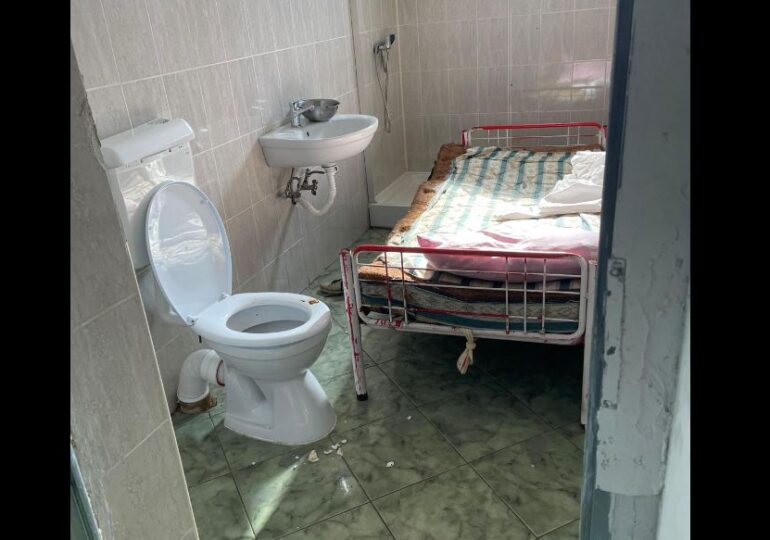 Comitetul pentru prevenirea torturii cere măsuri urgente, după ce a vizitat România: Pacienți bătuți, legați de pat sau calorifere, tratați inuman și degradant
