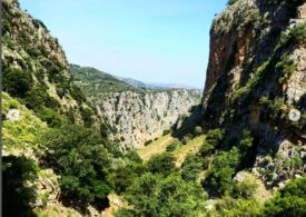 Creta, așa cum nu o știi: defileuri dramatice, păduri accidentate, munți impunători (Galerie foto)