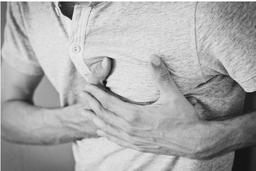 Unele persoane cu niveluri normale de colesterol dezvoltă boli de inimă foarte devreme, iar acum s-a aflat de ce