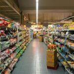 Se închid supermarketurile în weekend? Ciolacu a luat o primă măsură