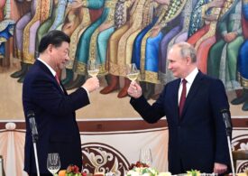 Politico: China trimite în secret suficient echipament în Rusia pentru a echipa o întreagă armată