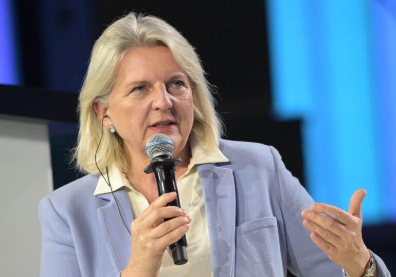 Fostul ministru de Externe al Austriei: Nu am nevoie de Maldive sau de Seychelles. E mai bine în Rusia
