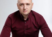 Țara e în flăcări. Dar cea mai importantă temă va lipsi din campaniile electorale