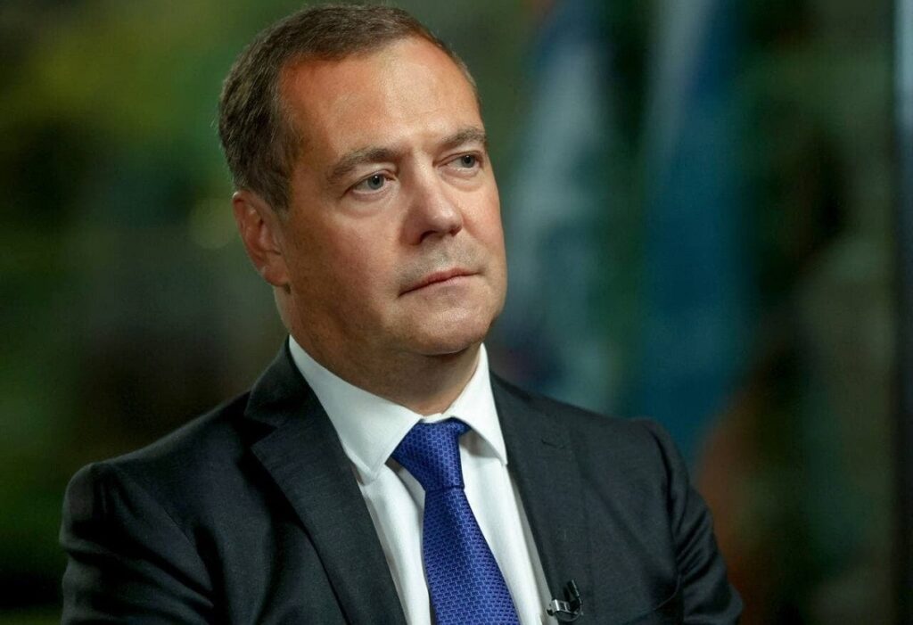 Moscova salută tarifele anunțate de Trump și colapsul NATO