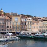 Restaurantele din Saint-Tropez acceptă doar clienți cu buzunare foarte adânci. Suma imensă pe care o cer pentru rezervarea unei mese